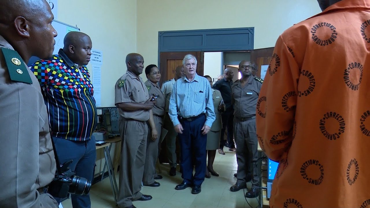 Minister Dr Pieter Groenewald visits Grootvlei Correctional Centre