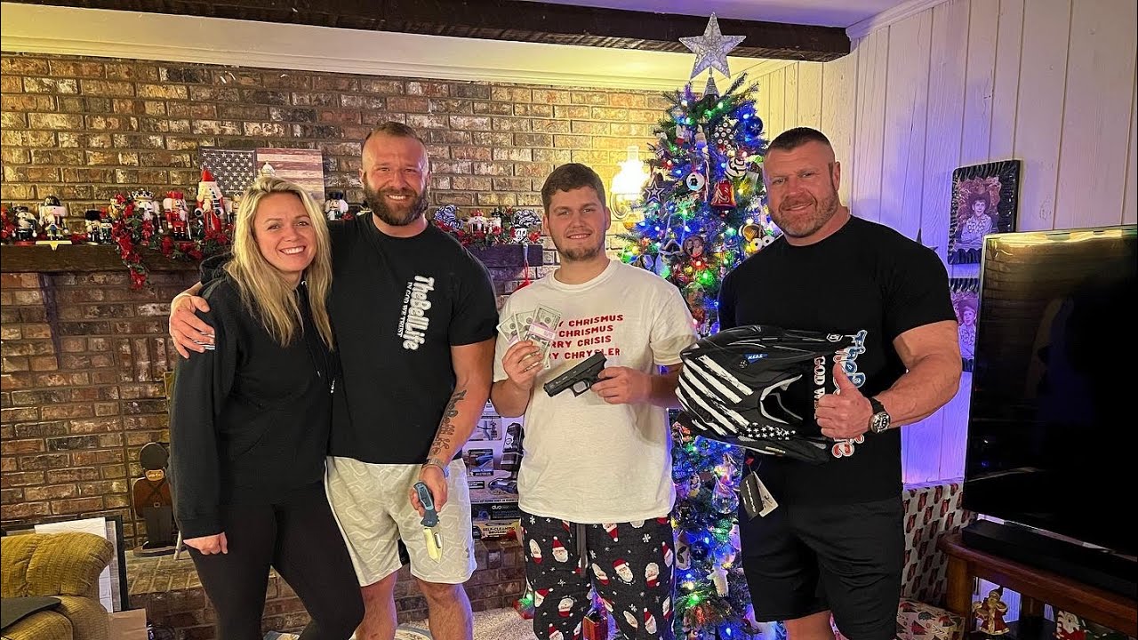 TheBellLife Christmas!!! (Part 2) Crazy Knife Surprise! Medford Knife And Tool!!! Beyond Emotional￼!