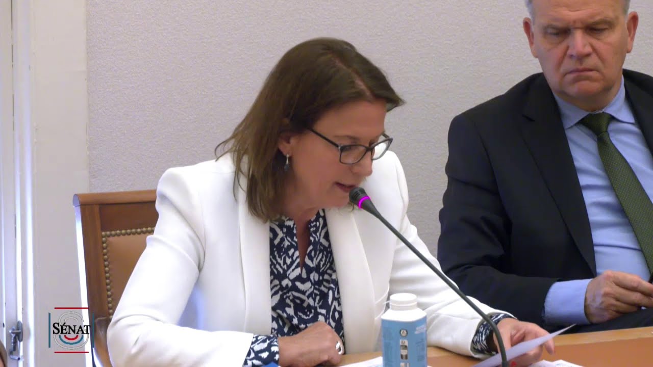Claire Hédon: 