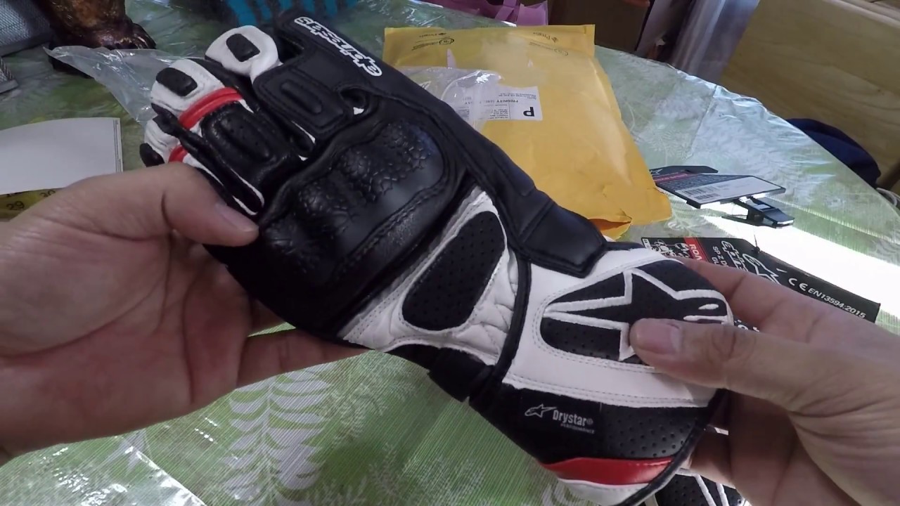 What's in the BOX?! NEW A*alpinestars Gloves Unboxing