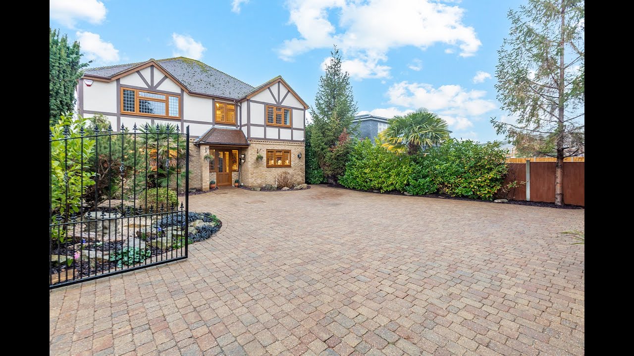 Sexton Close, Rainham, RM13 8BH