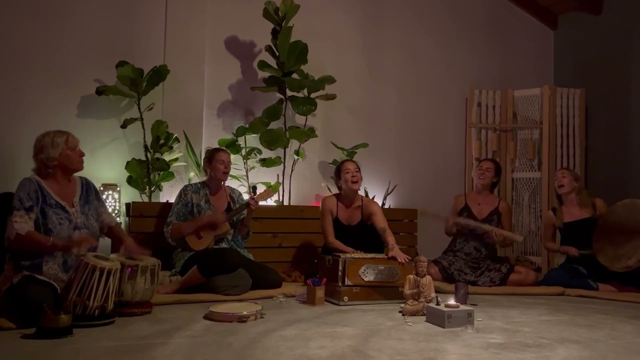 Kirtan Korfu INEA YOGA with 