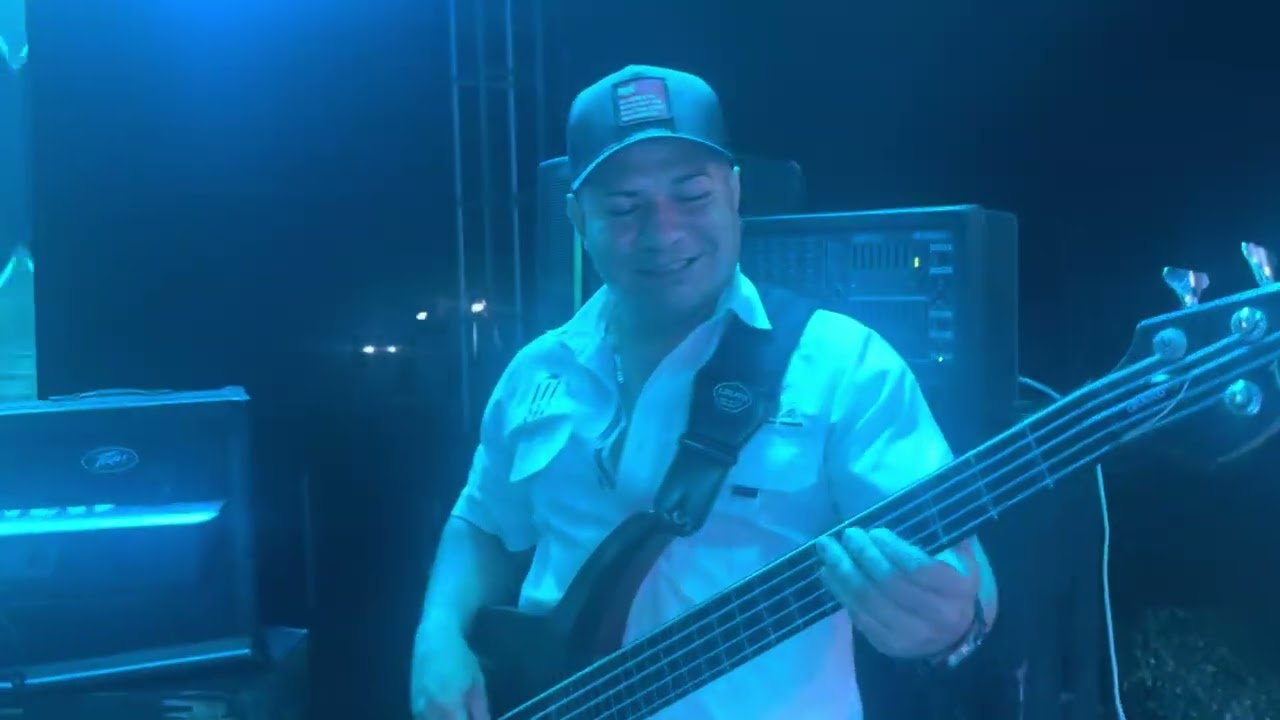 Internacional Orquesta Canela en vivo (dra) Canta Mariel Zuniga. 