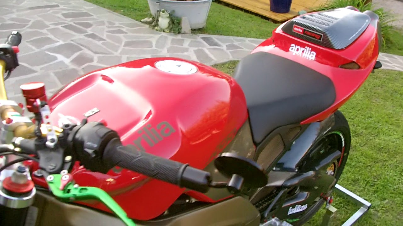 Aprilia RSV 1000 TUONO - Baujahr 2003