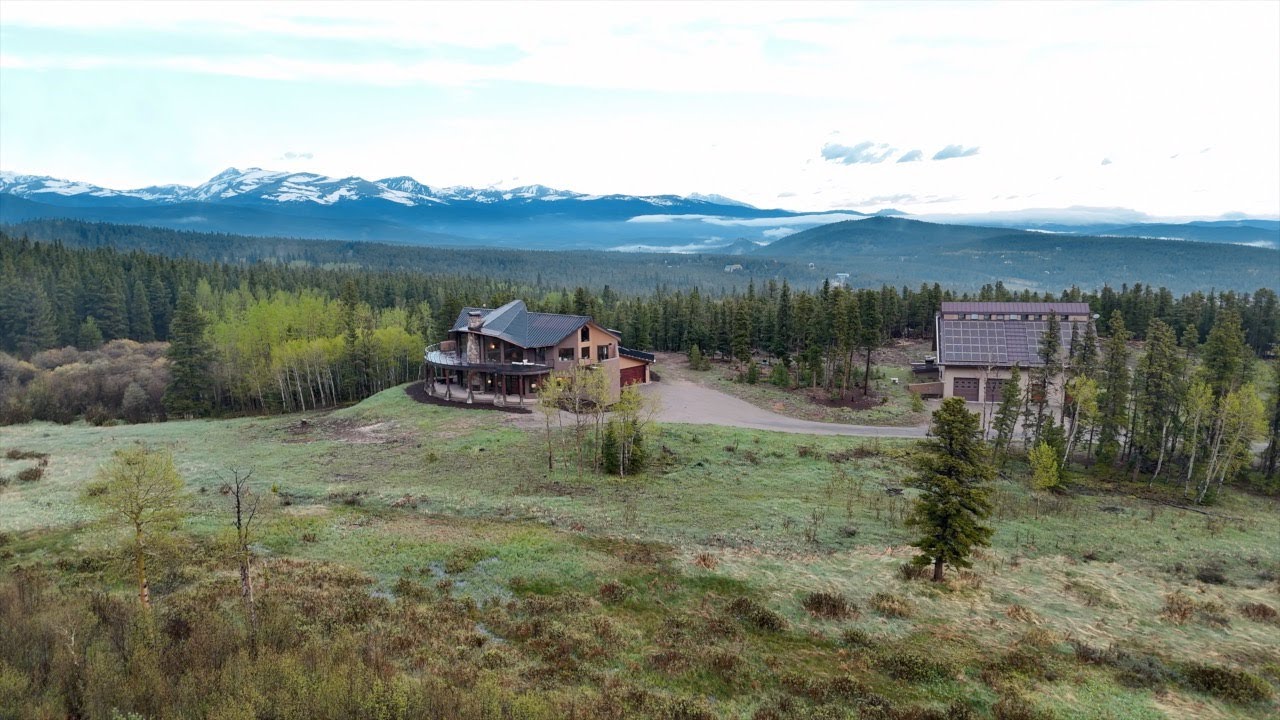 Secluded Luxury: A Home Where Privacy Comes First