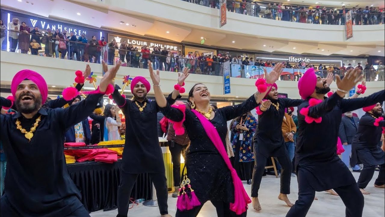 Bhangra Flashmob | Pacific Mall Delhi | BMP Fire