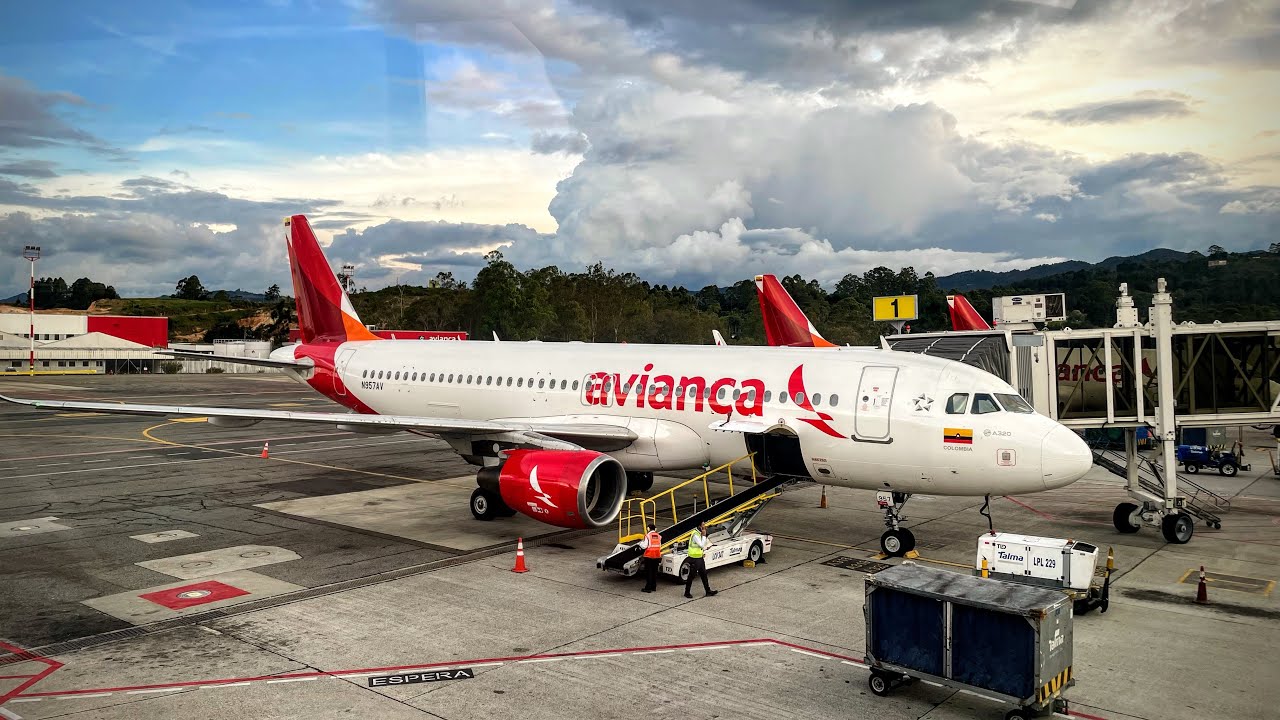 Full Take-Off! | Avianca Airbus A320-200 Taking Off At Cali Alfonso Bonilla Aragón Airport 
