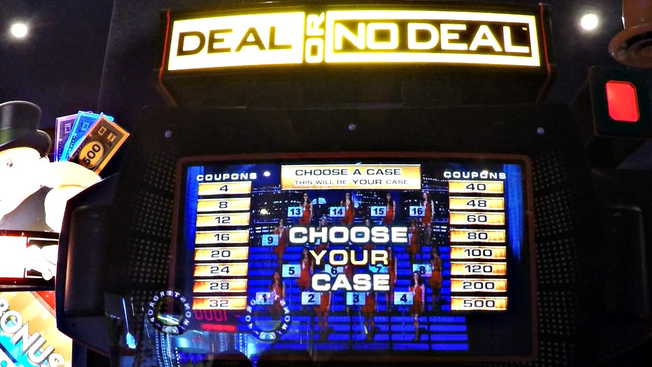 Winning At Deal Or No Deal Arcade Team Game Play Challenge