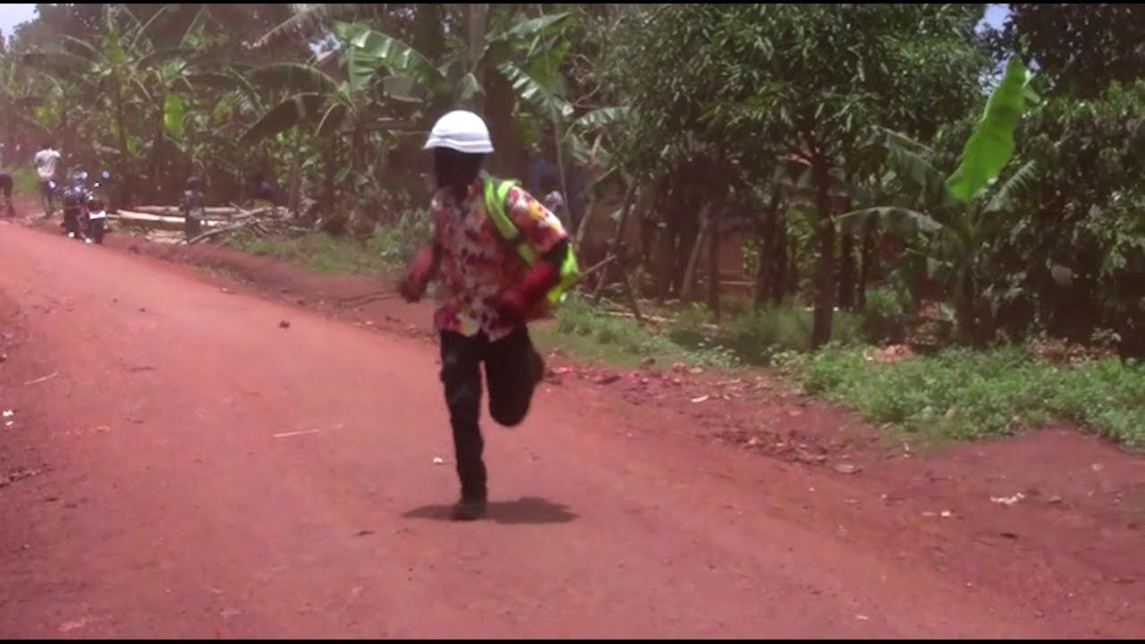 Agataliikonfuufu ABATUUZE BATIMPUDDE ABAKOZI BA UMEME