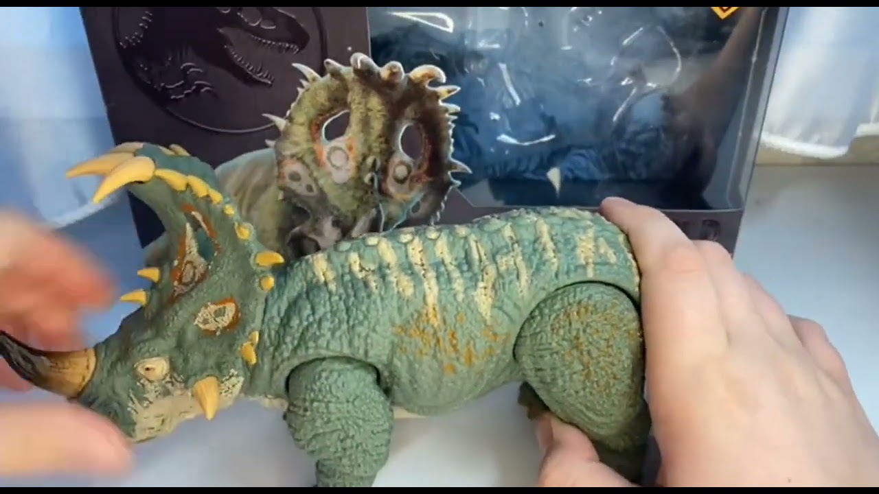 Обзор фигурка hammond collections синоцератопс 🦖🦕🦴