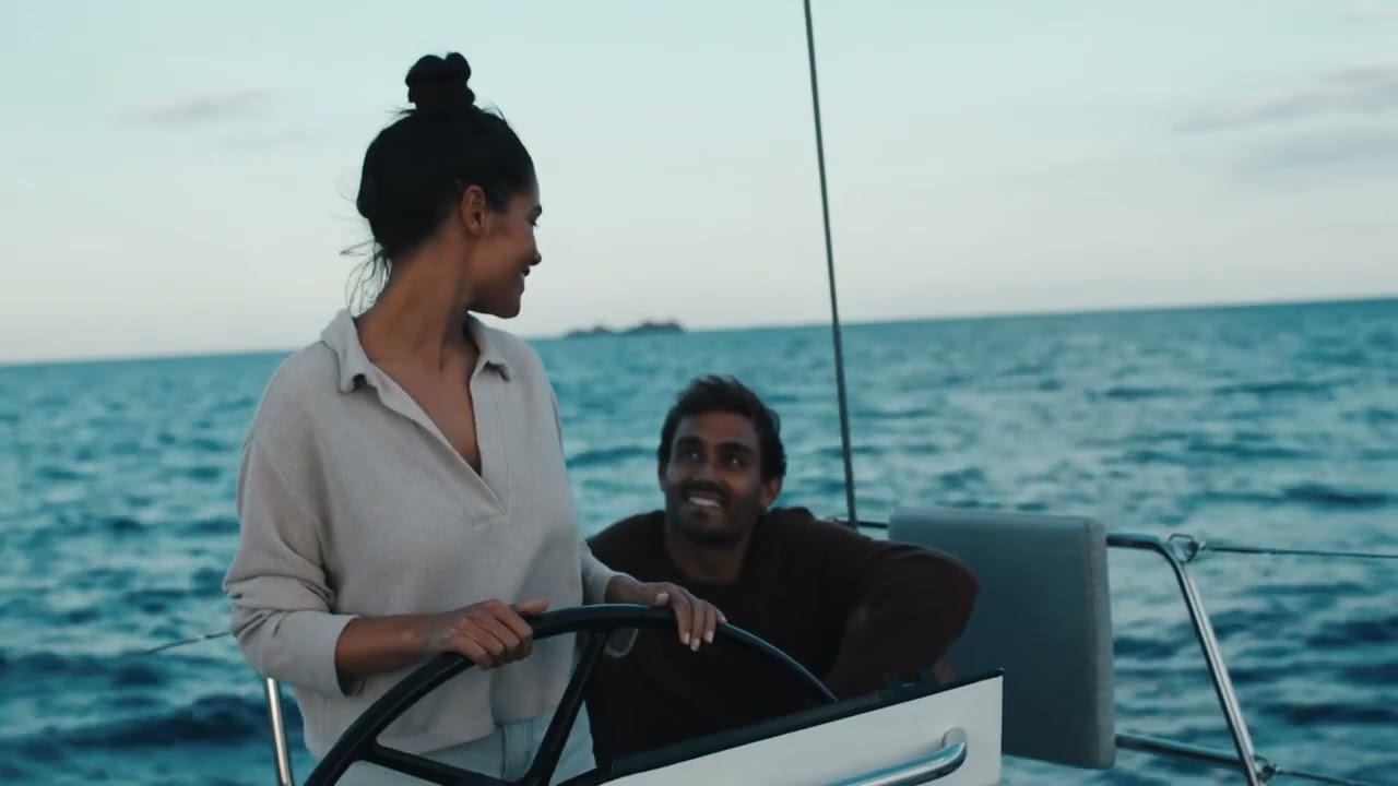 Step Inside the Oceanis 47: Elegance in Every Detail