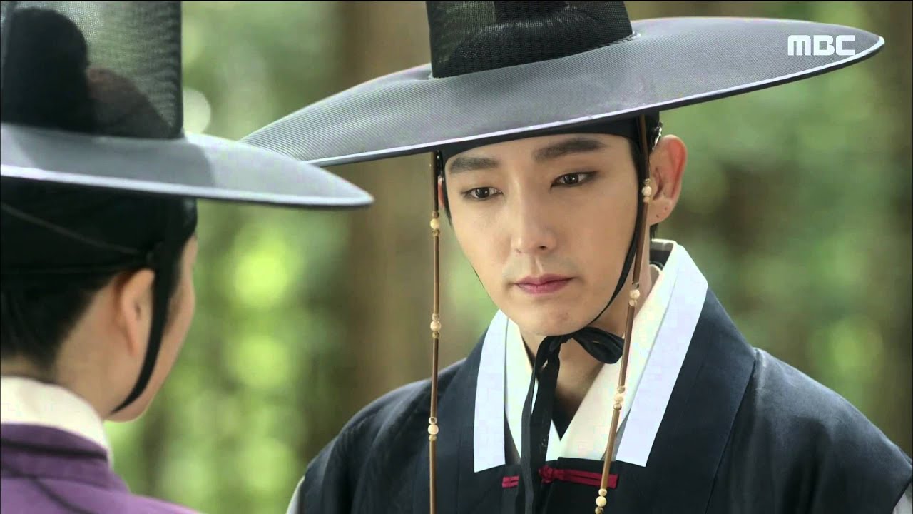 [Scholar Who Walks The Night] 밤을 걷는 선비 3회 - Lee Yu-bi is throbbing 부적 걸어주는 이준기, 이유비 '심쿵!'20150715