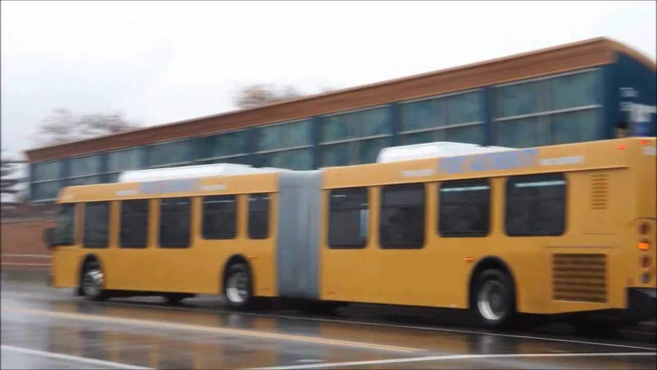 Passing by: Port Authority New Flyer D60LFR's in action