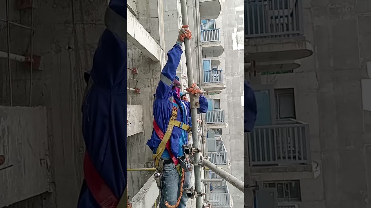 erection scaffolding #constructionlife #building#scaffolder