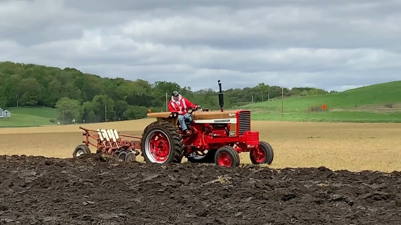 Дизельный двигатель IH 544 | Коллекция демонстрационных автомобилей Van Wyhe Gold