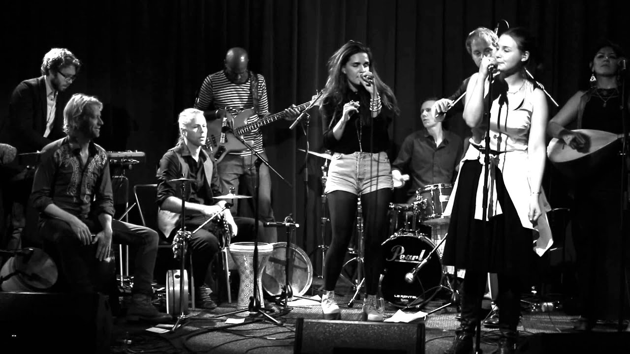 Julia Spada - Lägg dig ner@mixmusik