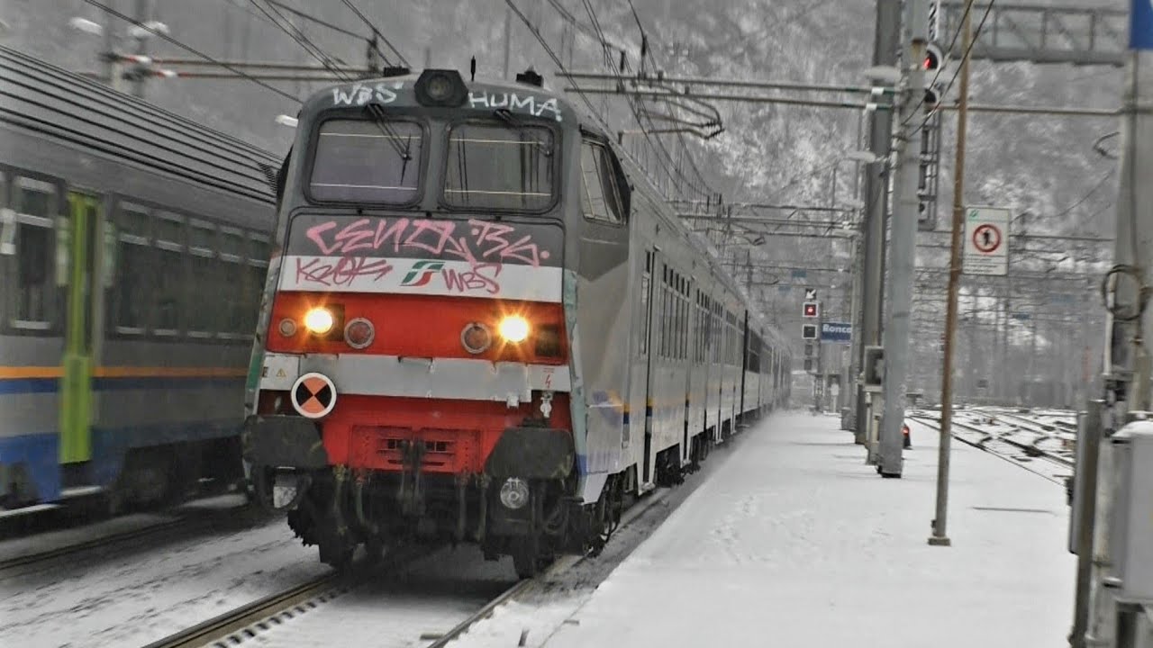 TRENI & NEVE a Ronco Scrivia! Una mattinata con paesaggio innevato e tanti transiti!