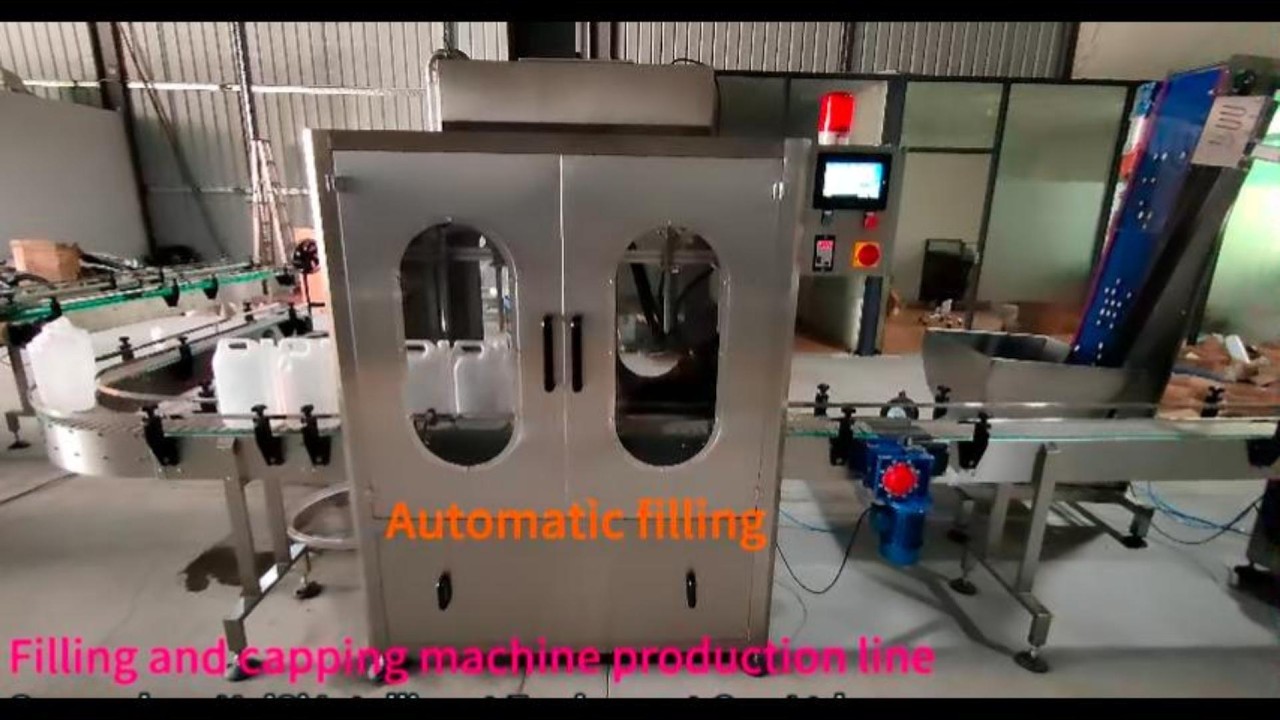 Automatic Fluid Water Juice Carbonated Drink Capping Filling Machine Bottling Production Line