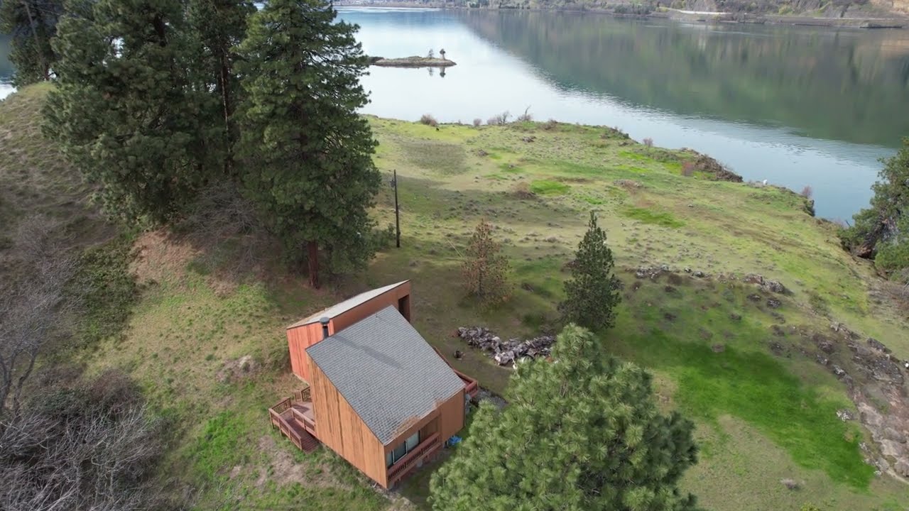 Eighteen Mile Island on the Columbia River