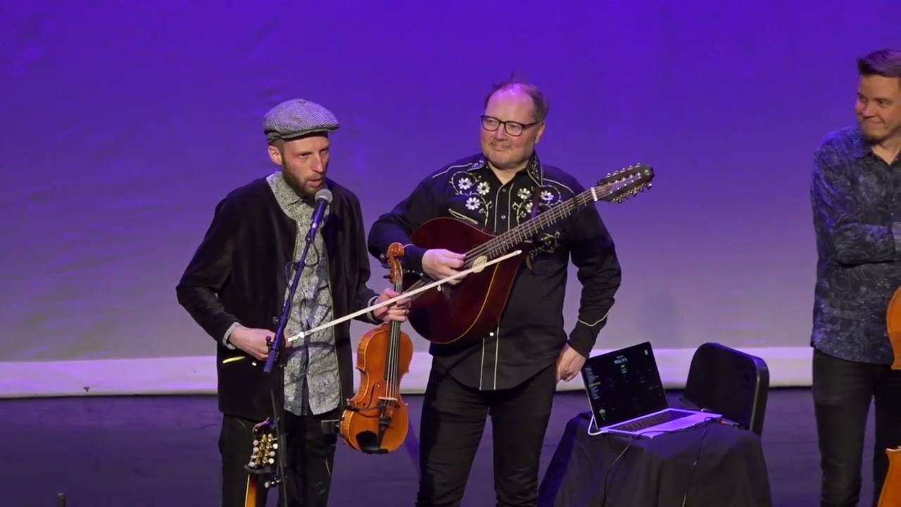 Frigg, Live at Woodstock Town Hall