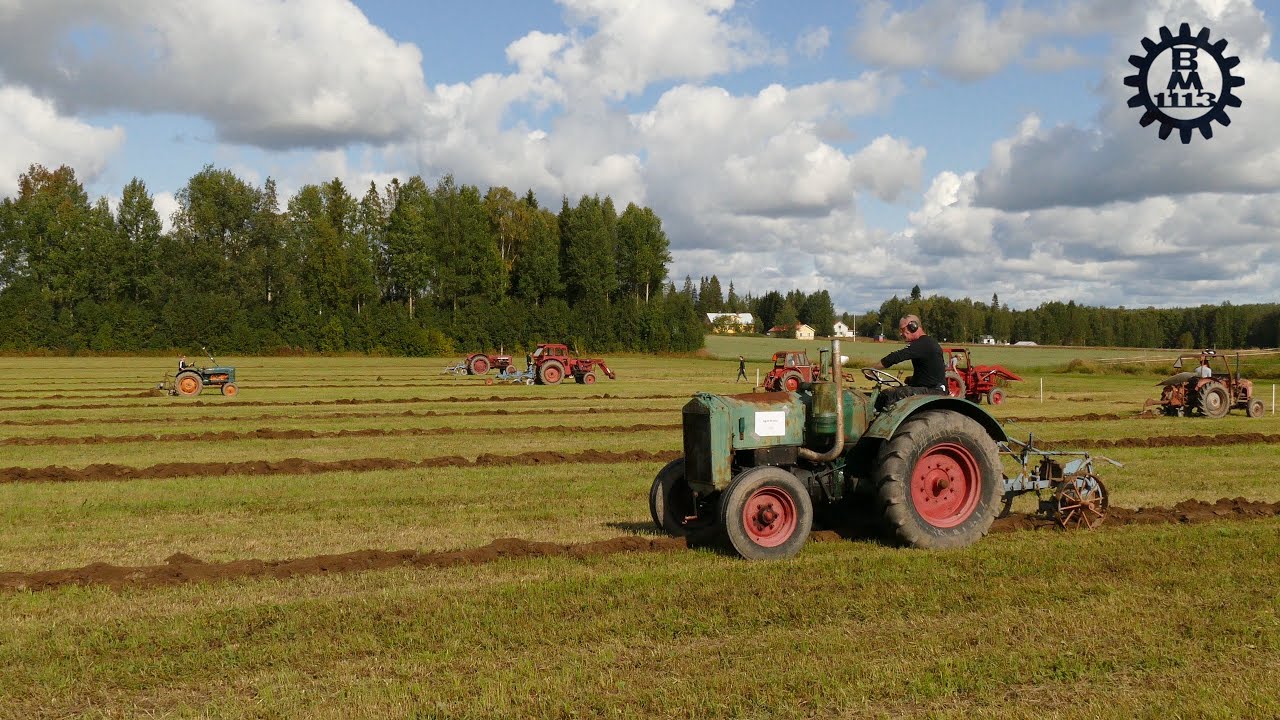 Veteran tractor plowing / Veterantraktor plöjning 2019