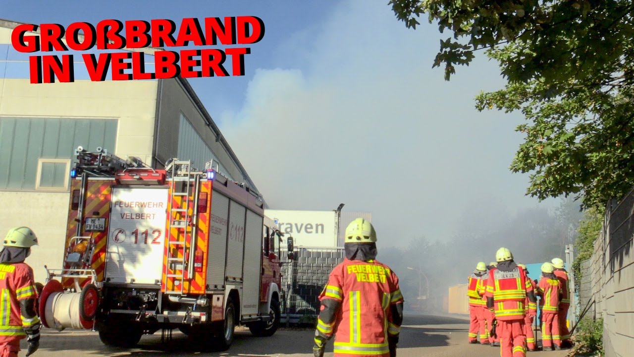 [GROSSBRAND IN VELBERT] - Mehrere Verpuffungen in Halle | 1 Schwerstverletzter | Stadtalarm -