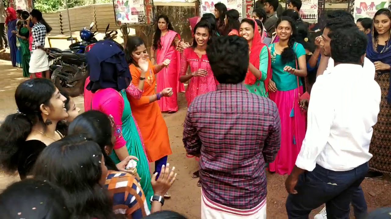 CANDID- Flash mob by MLT 2K15 Batch SME Gandhi Nagar