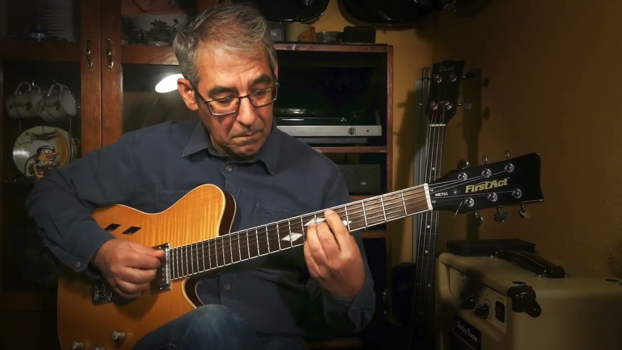 Original Jazz Guitar | Amsterdam Centraal | Alfredo Vasy
