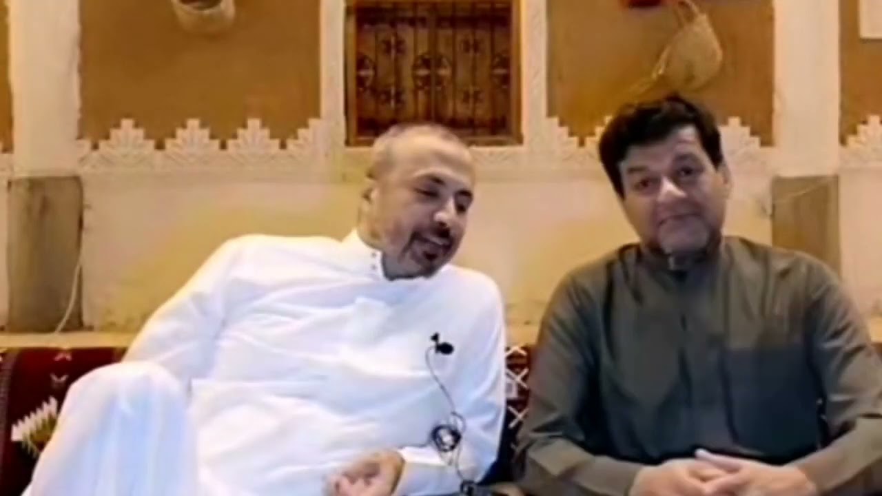 ( وأنه هو رَبُّ الشعرى ) .  وليس المرزم.