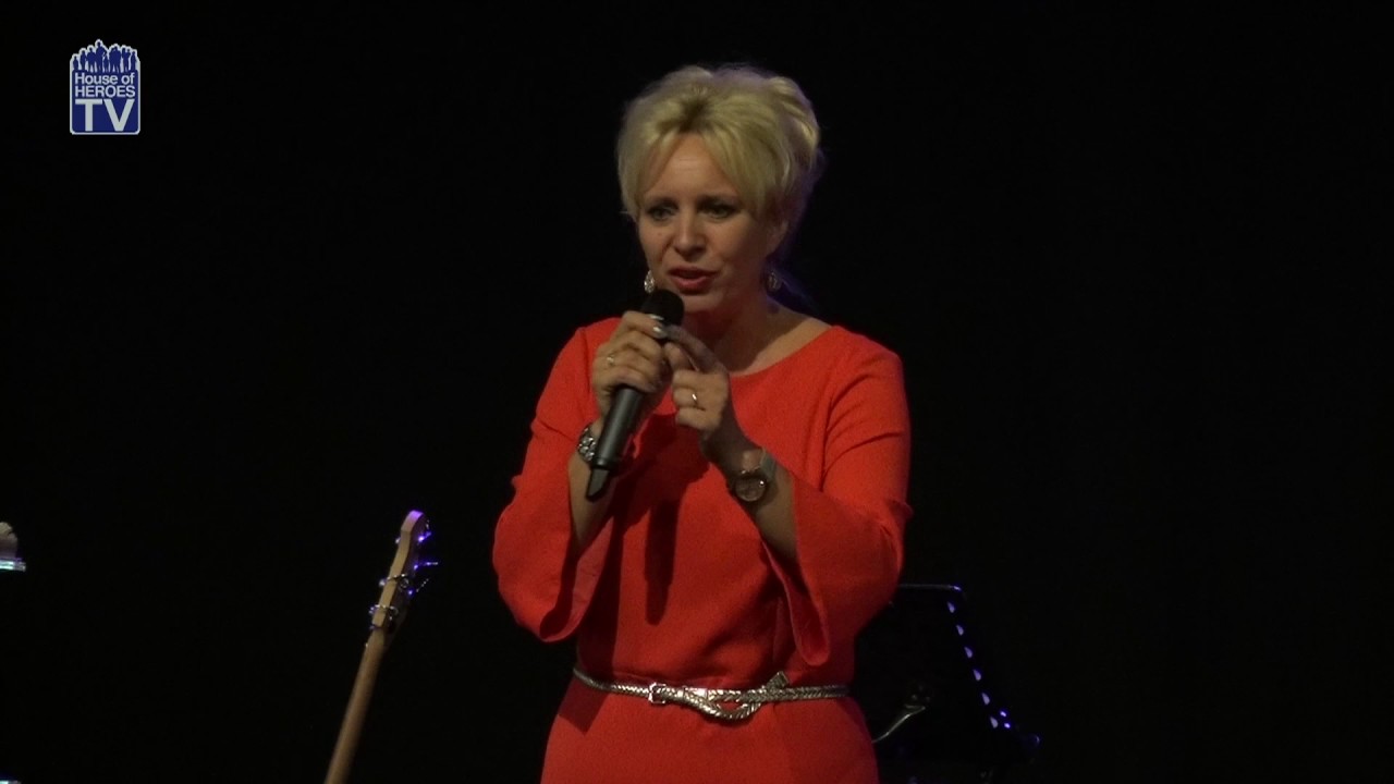 Esther Vorsterman van Oijen // In het vuur wordt je hart gezuiverd