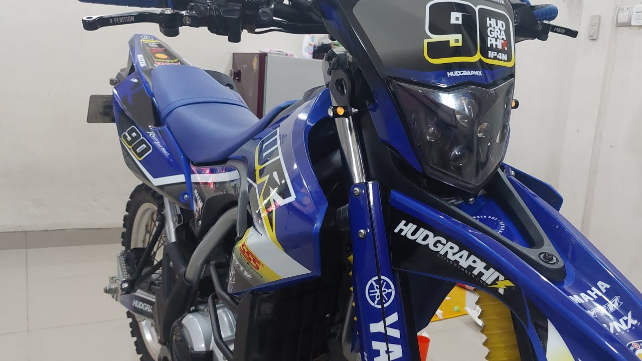 🔵WR155R- ‼️Pasang decal NVC WR by hudgraphix  || transformasi Si BiO ganti kulit glossy