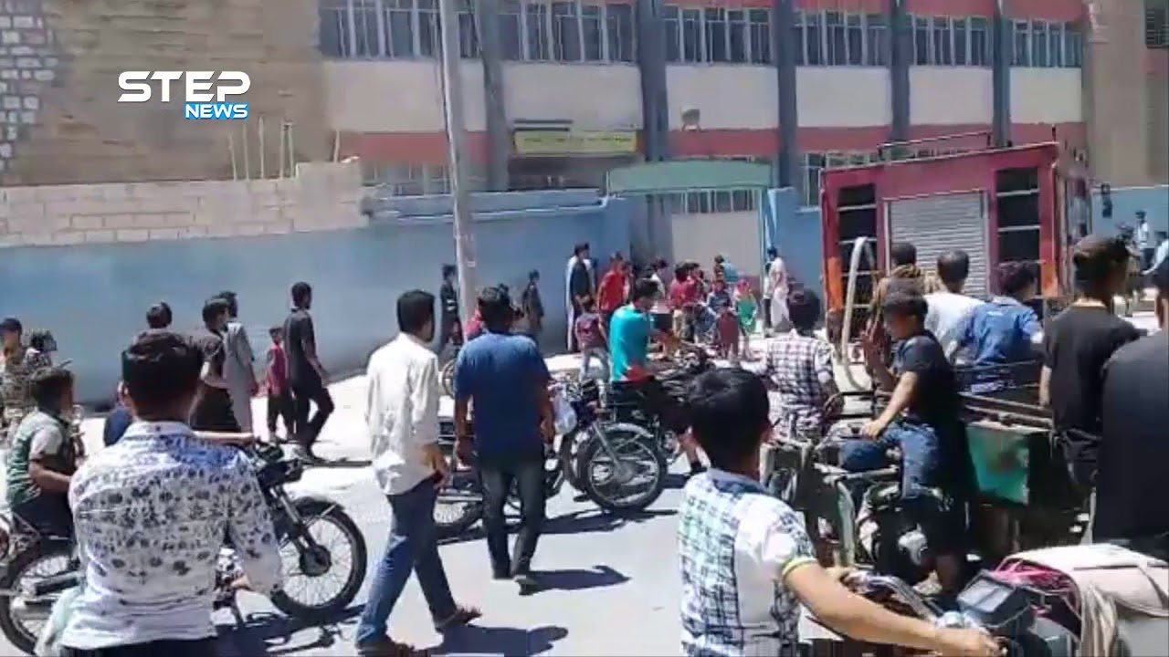 شاهد احتراق مدرسة 