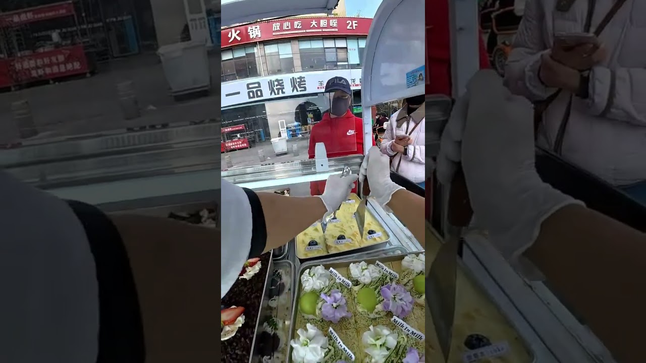 Challenge: Sell Out 300 Tiramisu in 2 Hours!