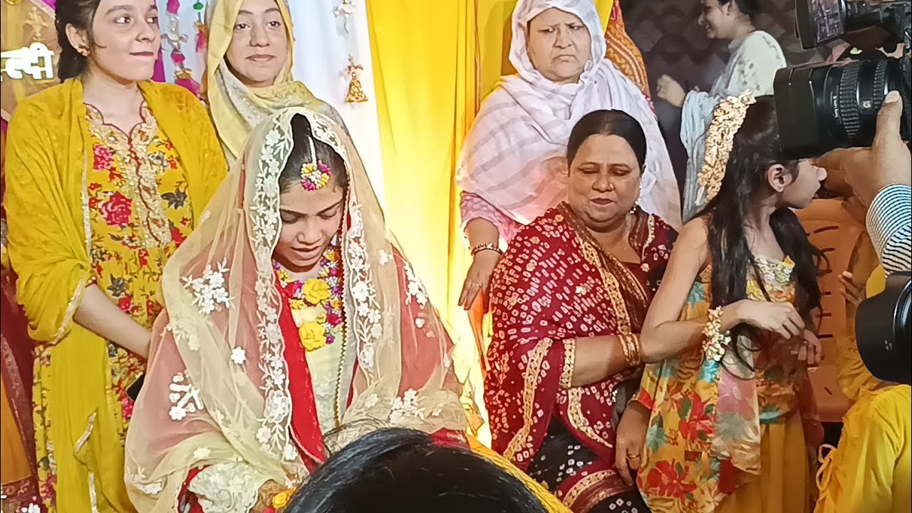 Alhamdulillah🤗||Haldi reception in family 🎇||Aaj ham ❤️gye haldi party me| aapke yaha aisi hoti hai?