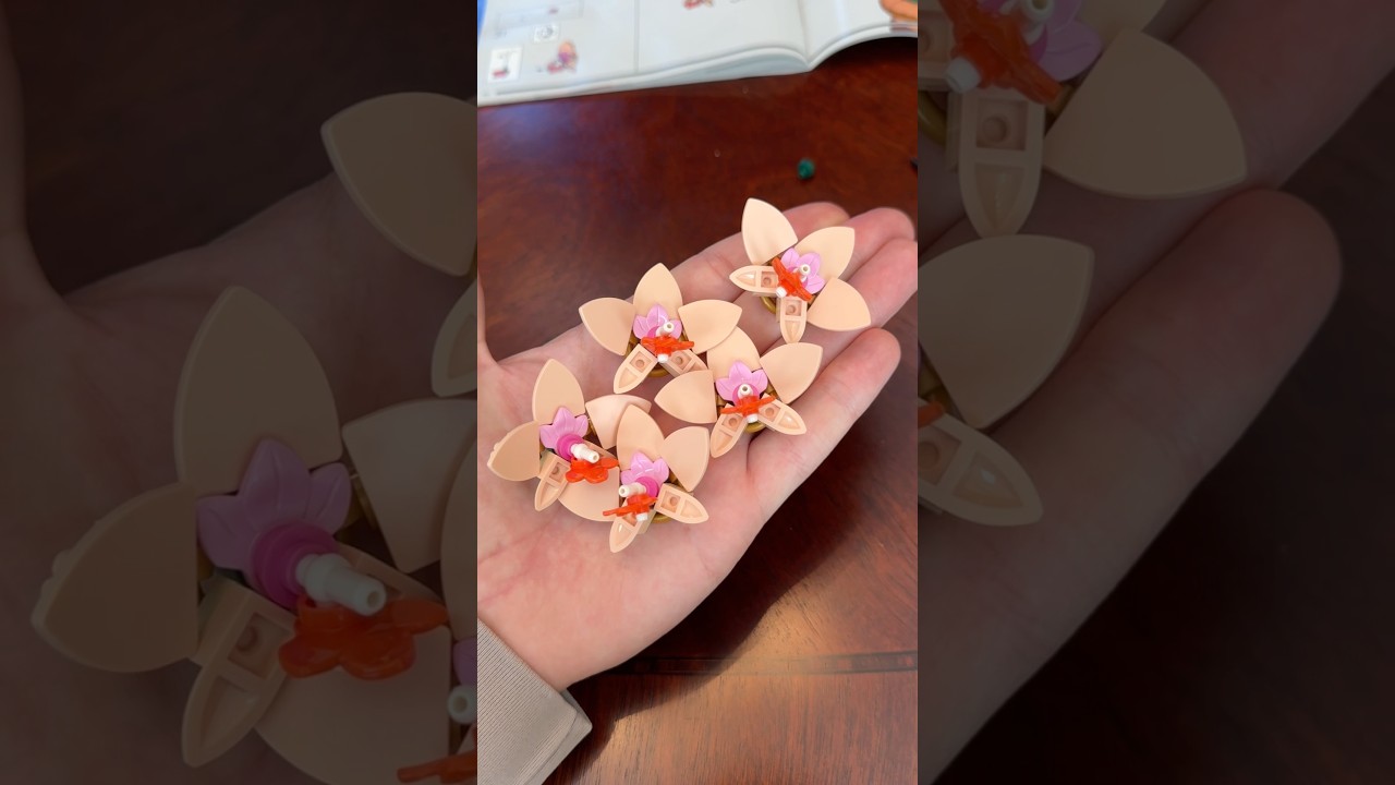 LEGO's Outsmarting Us With Their NEW Flowers🤯