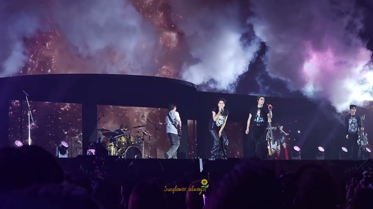 Krist,Nanon,Perth,Gemini,Fourth,William, Chaoying, Chari - แค่หลับตา + Yours Ever @ RISER Concert D2