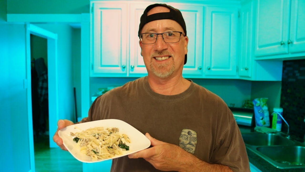 Pasta with Sausage, Spinach, and Mustard!