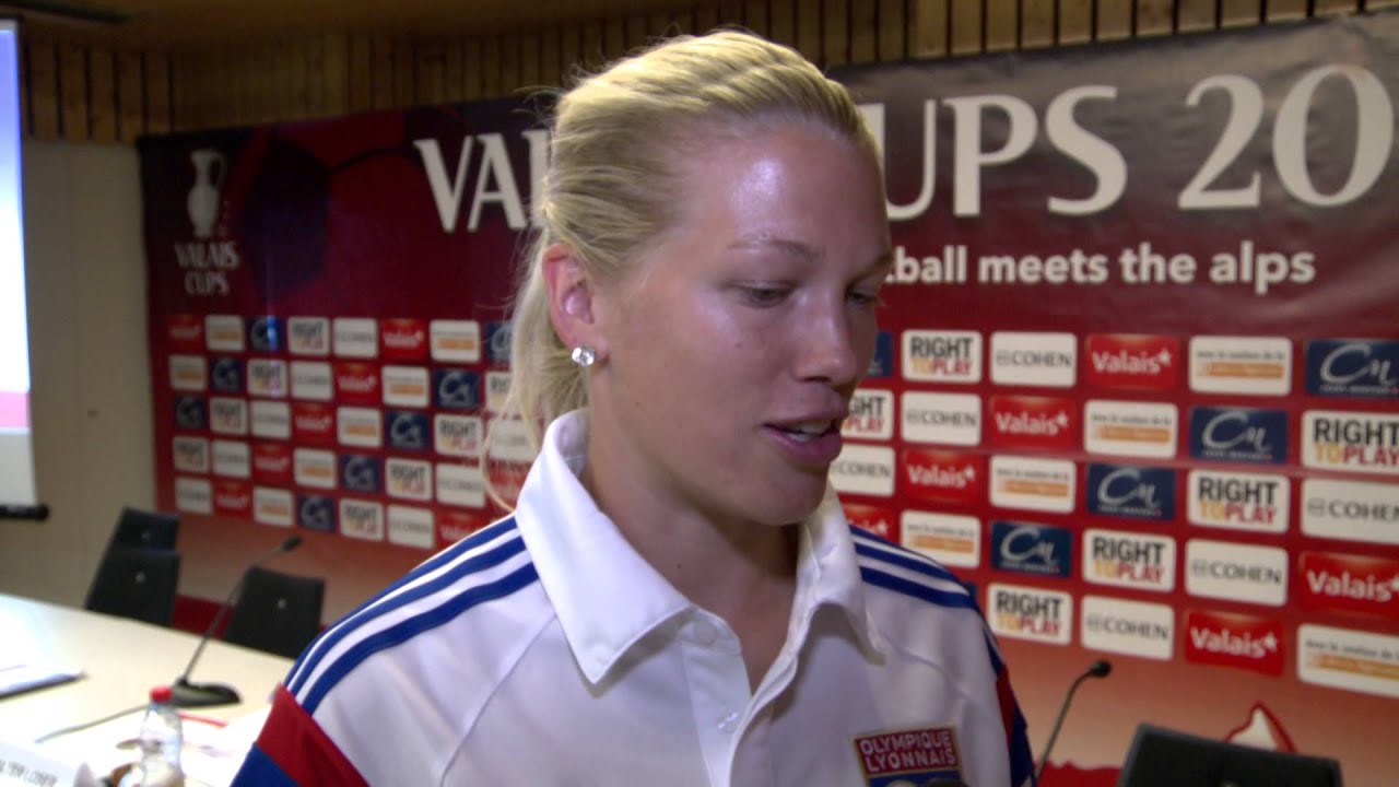 Rencontre avec Lara Dickenmann, star du foot f&eacute;minin suisse
