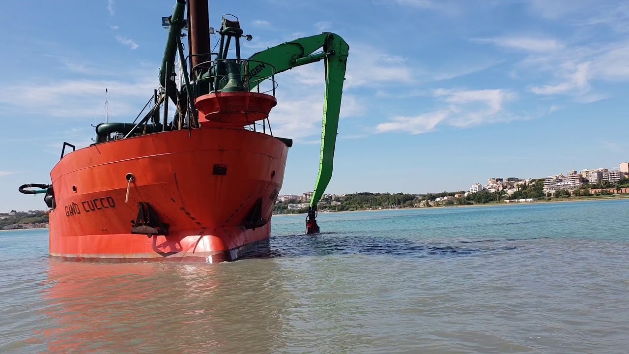 Dragaggio del porto di Termoli