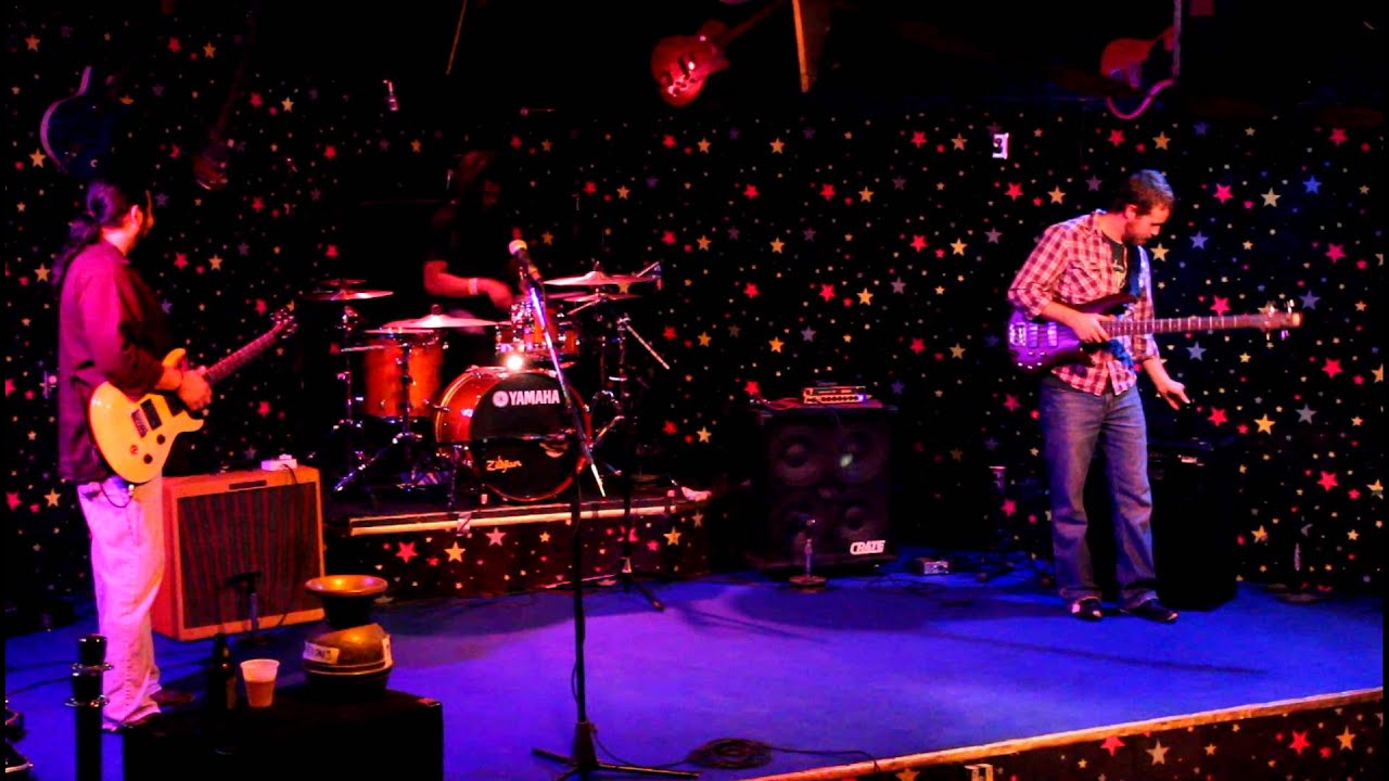 Paul Ramirez Performs at Dan Electro's Guitar Bar - 3:15:2013