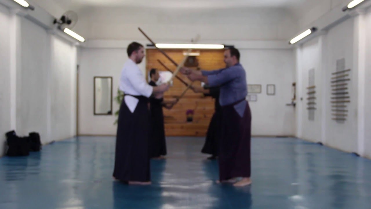 exerc&iacute;cio de kiri kaeshi com boken
