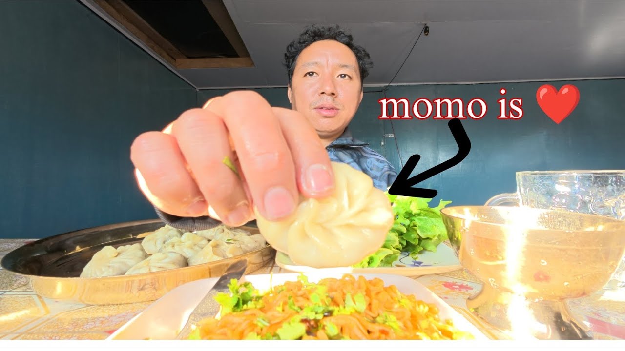Juicy pork 🌶️😋 momo with अकबरे र ठमटरको अचार 😋| pork momo mukbang