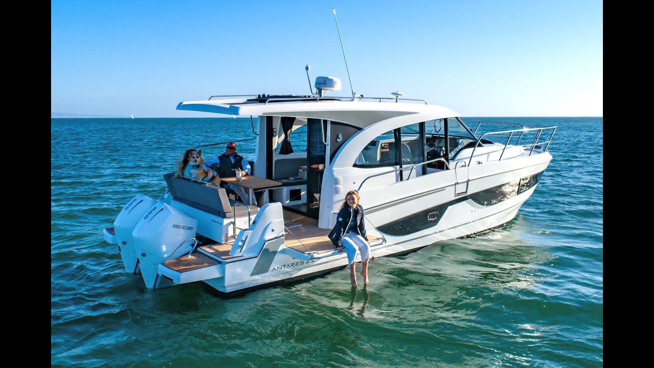 Beneteau Antares 11 (36') Walkthrough, Maneuvering, and details.