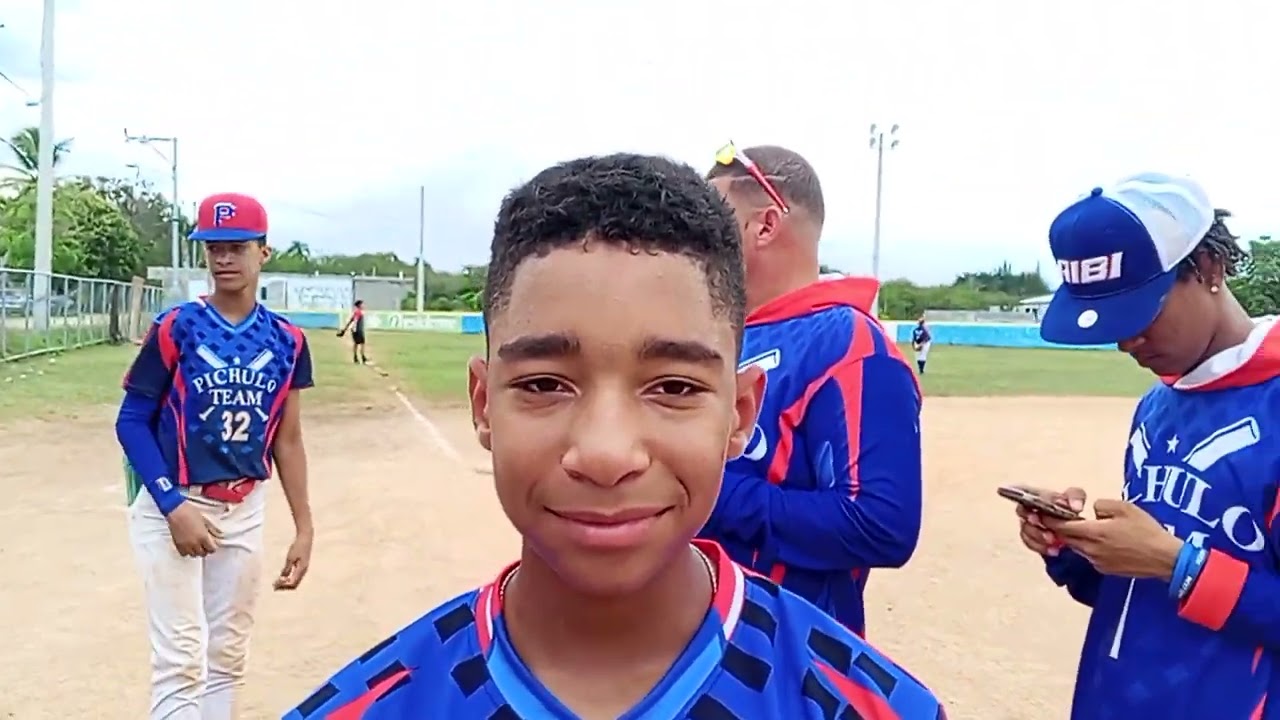 El. Manager. Del. Equipo. K. A. Clasificado. Ala. Gran. Final. Del festival. De. Beisbol. De. Guerra