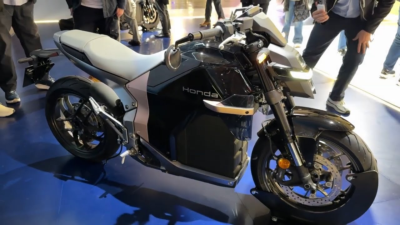Honda WN7 (2026) World Premiere &ndash; Walkaround | EICMA 2025 Fiera Milano Rho