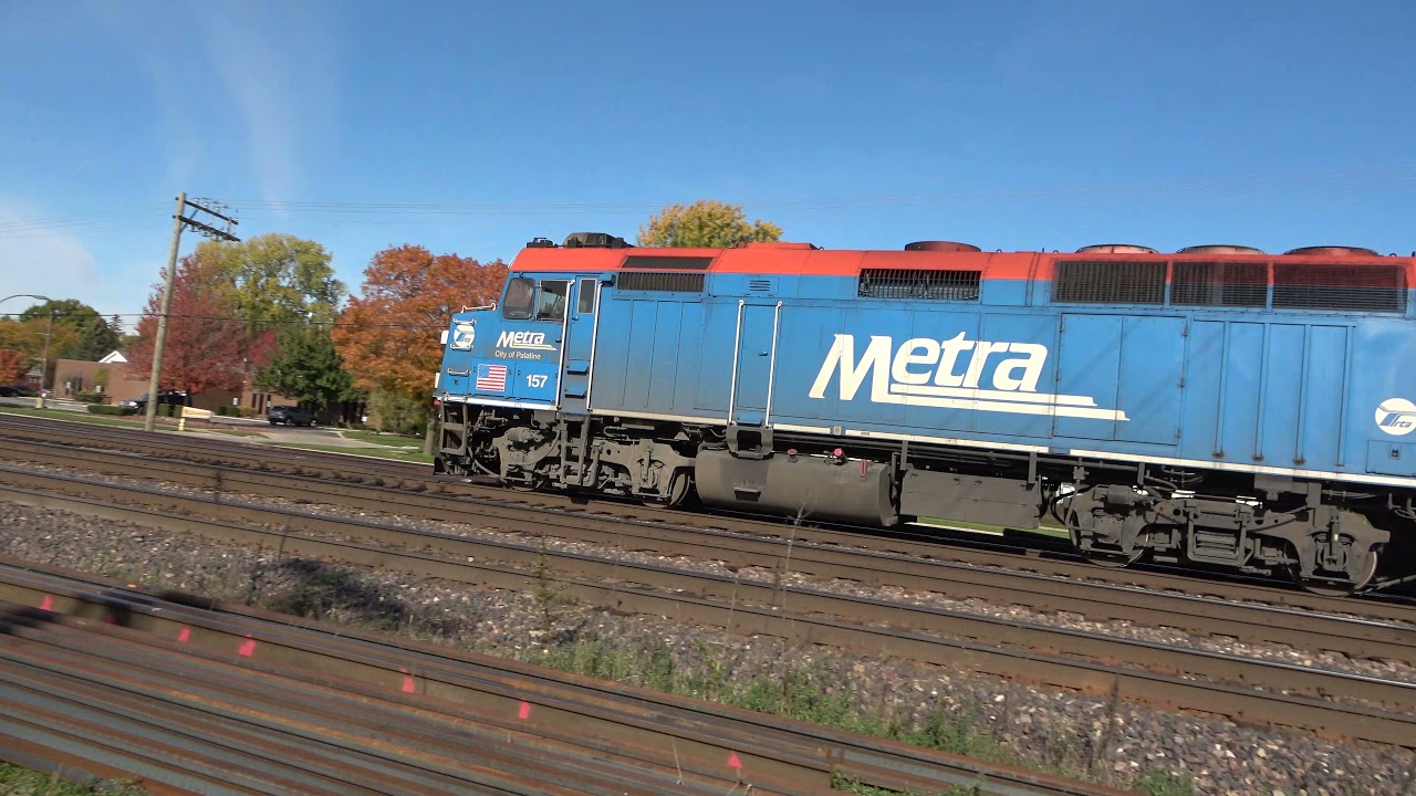 METX# 157 & METX# 174  In And Out At Elmhurst Illinois Metra UPRR Chicago West Line