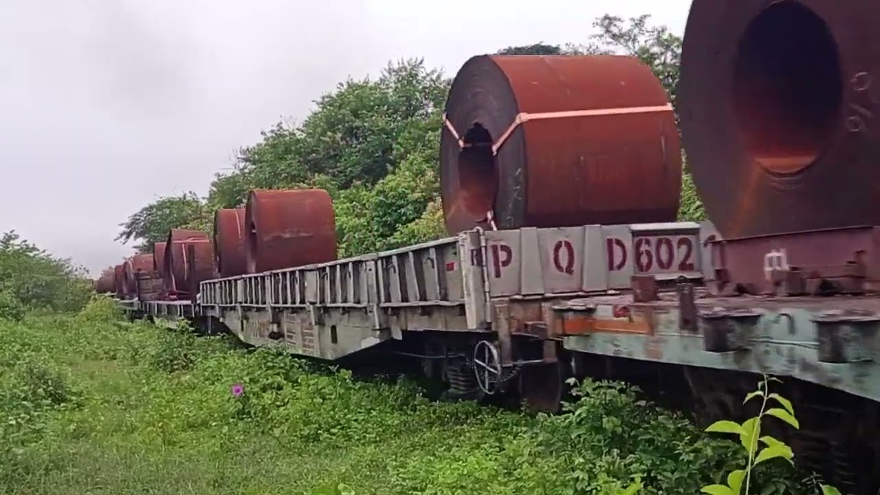 Composição só com bobinas com destino a Teresina. 17/04/2025