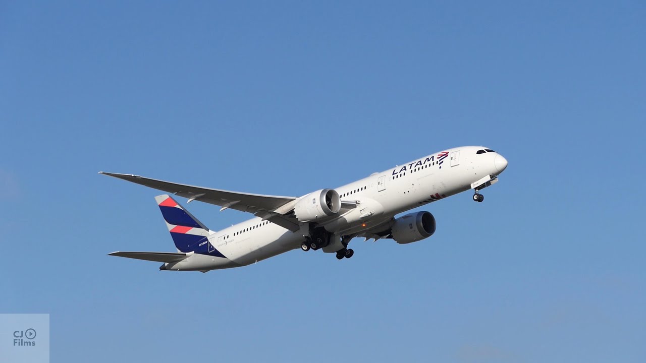 LATAM Airlines B787-9 diverted flight departure from Christchurch Airport 1 February 2026 (LA809)