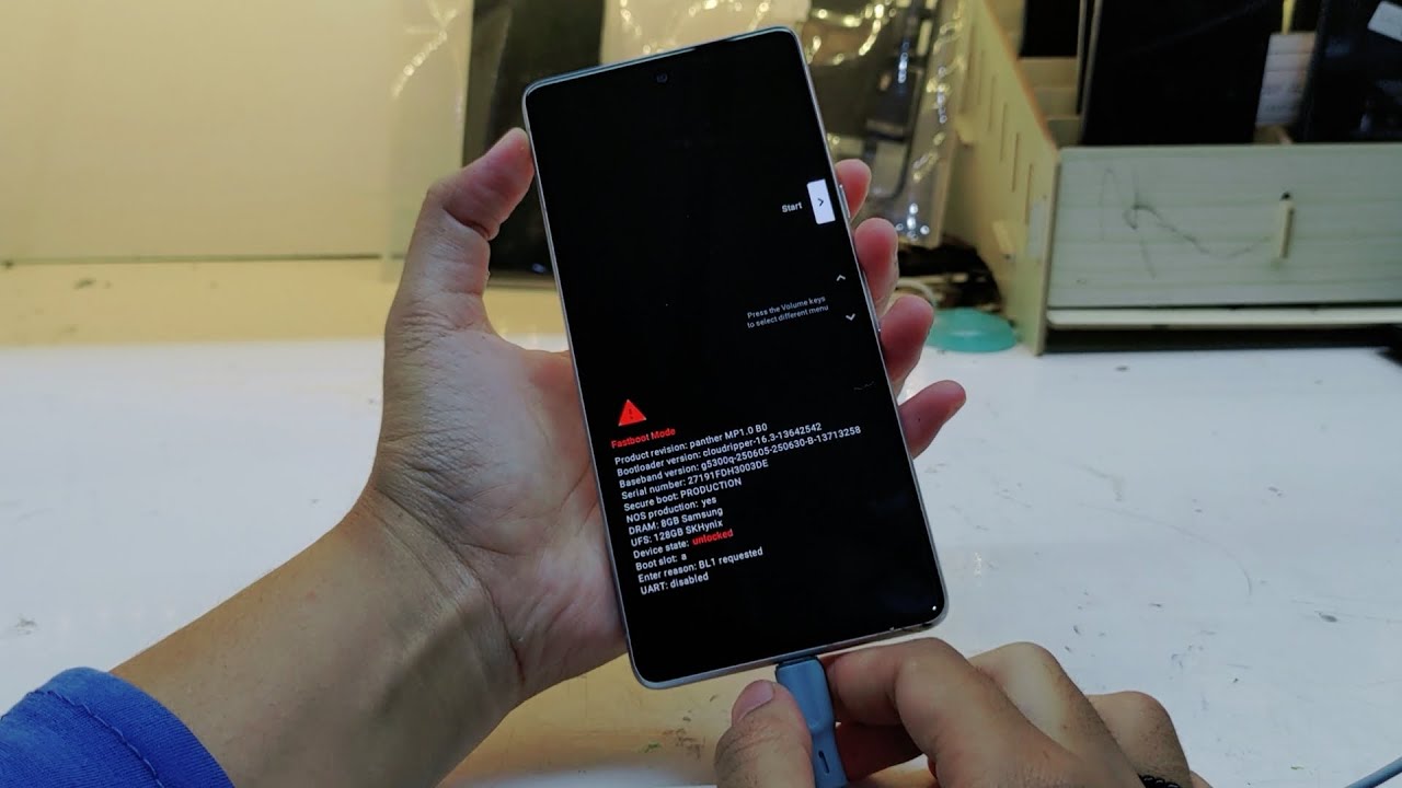 SERVIS GOOGLE PIXEL 7 KASUS FASTBOOT MODE KIRIMAN DARI SOLO 