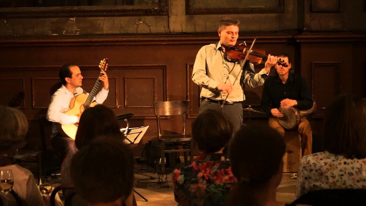 Aletchko in Cl&auml;rchen Ballhaus. Misirlou
